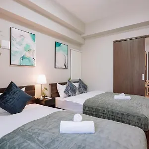 Kuromon Royal Niponbashi 일본